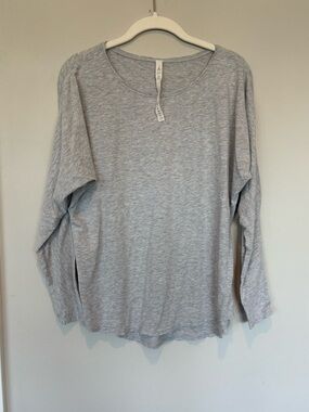 lululemon athletica Heather Light Gray Scoop Neck Long Sleeve